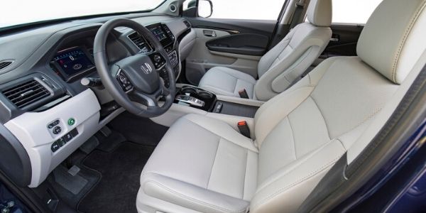 2021 Honda Pilot Front Seat Interior