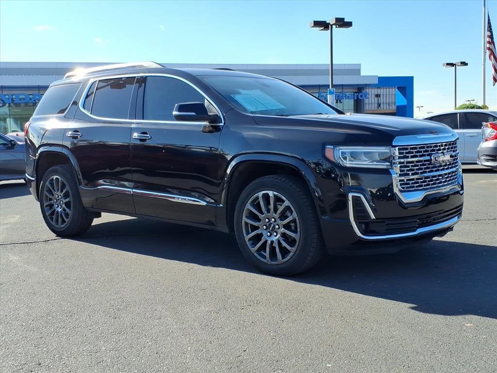 2023 GMC Acadia Denali
