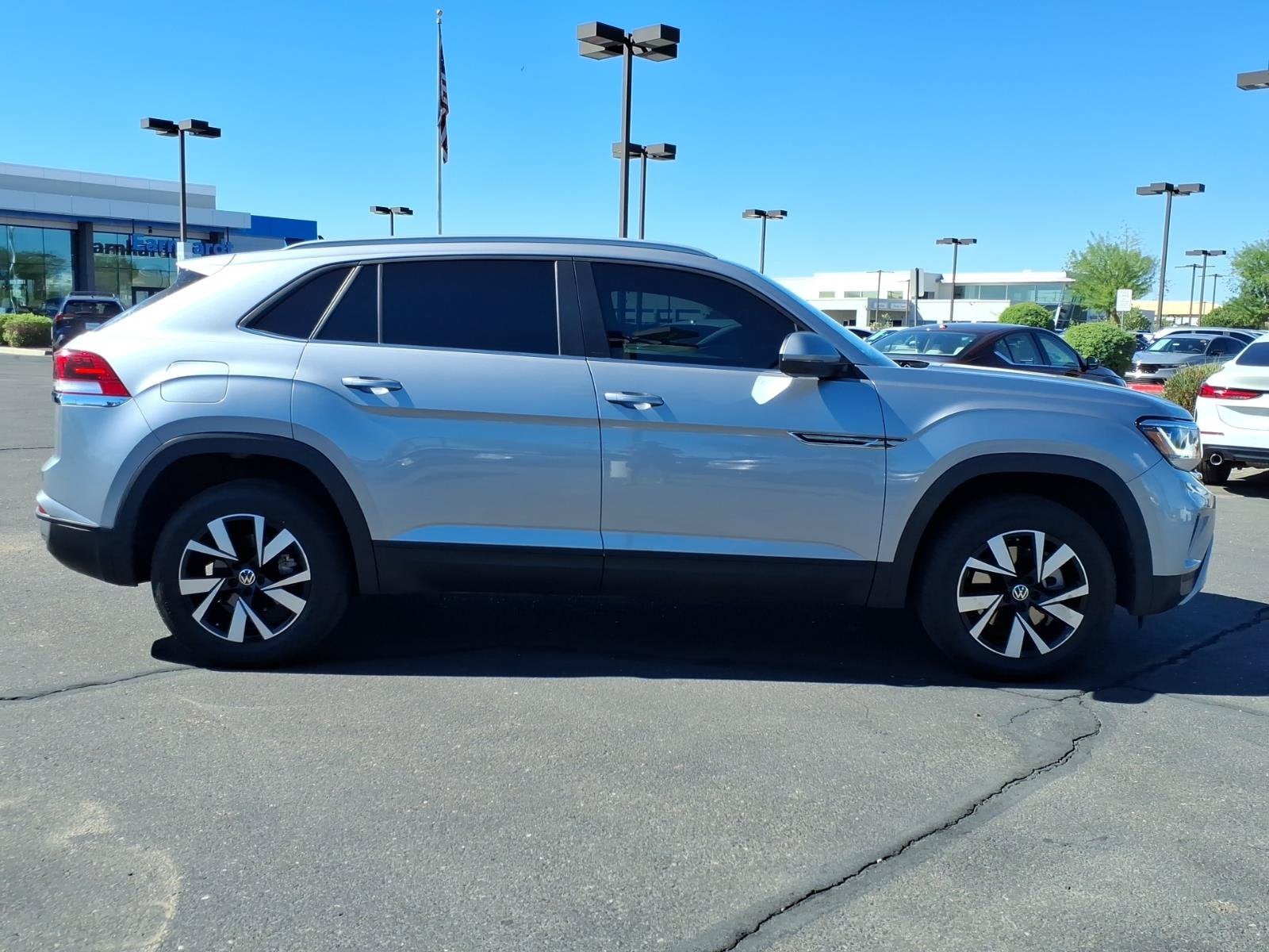 2022 Volkswagen Atlas Cross Sport 2.0T SE