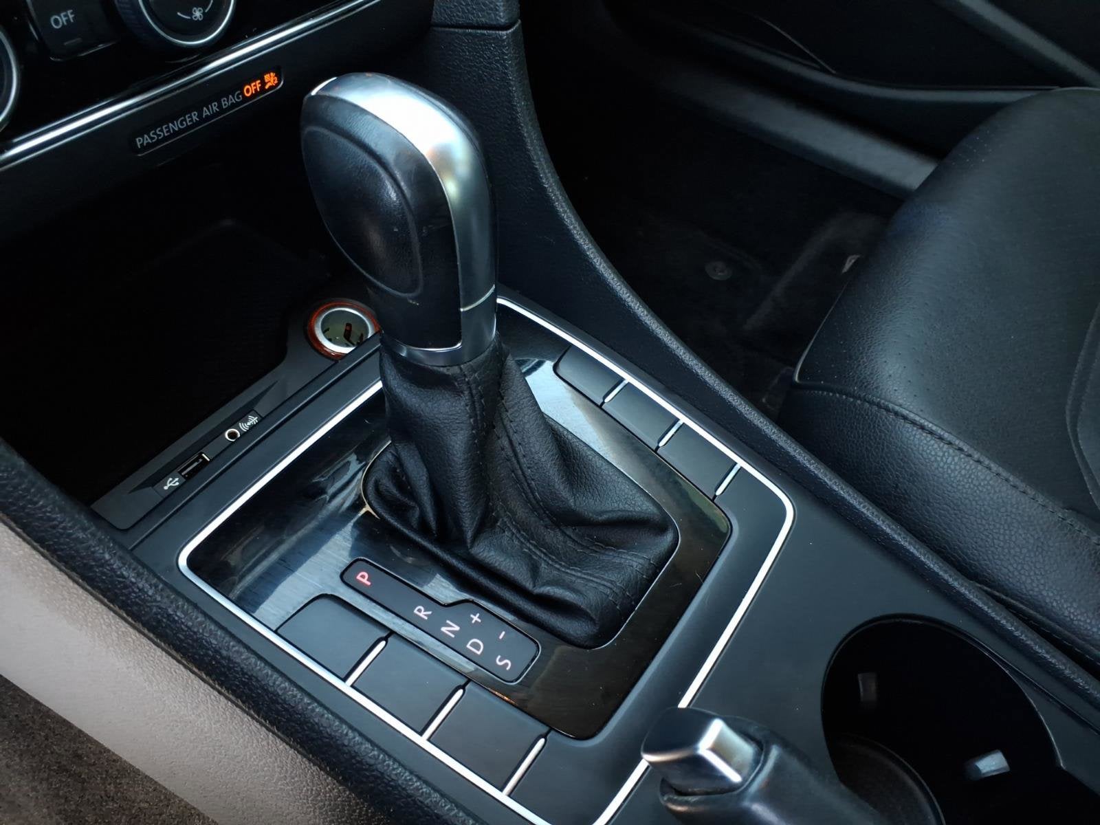 2018 Volkswagen Passat 2.0T S