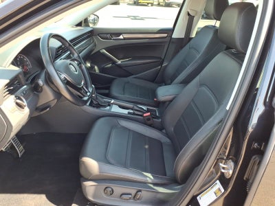2020 Volkswagen Passat 2.0T R-Line
