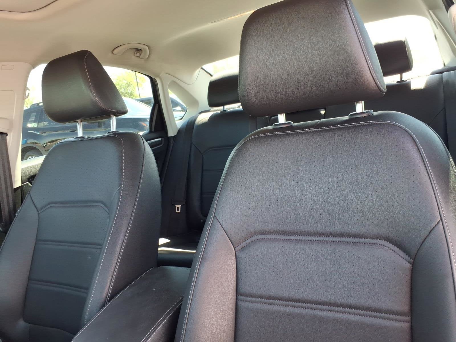 2020 Volkswagen Passat 2.0T R-Line