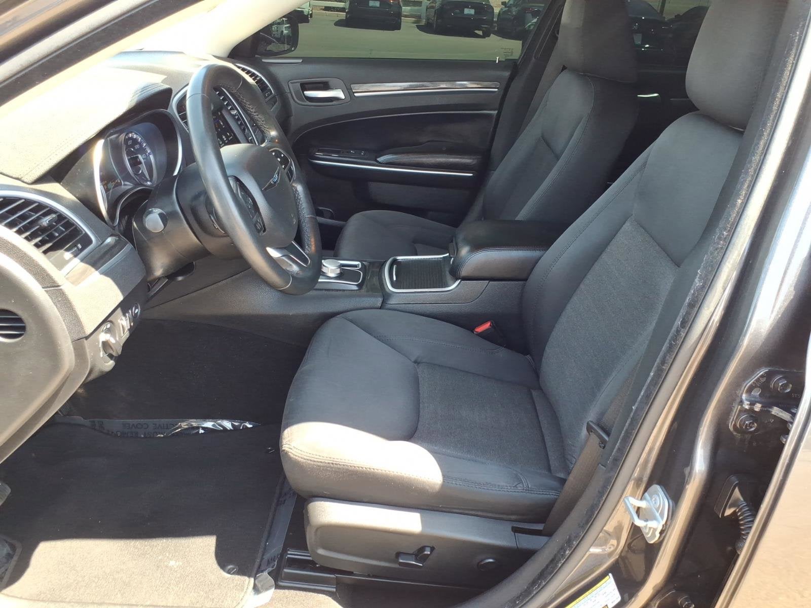 2021 Chrysler 300 Touring