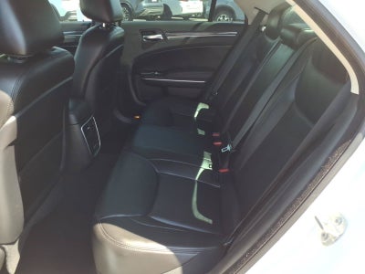 2022 Chrysler 300 Touring L