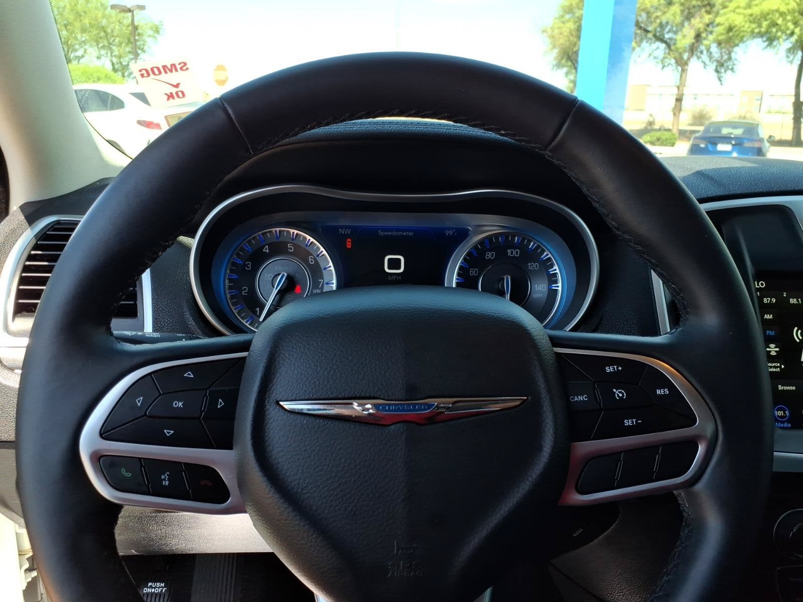 2022 Chrysler 300 Touring L