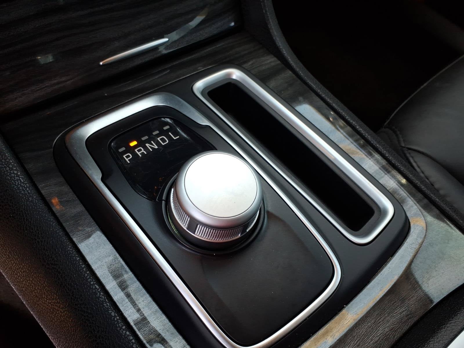 2022 Chrysler 300 Touring L