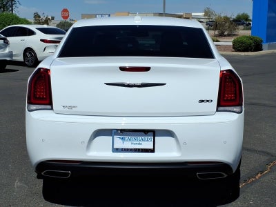 2022 Chrysler 300 Touring L