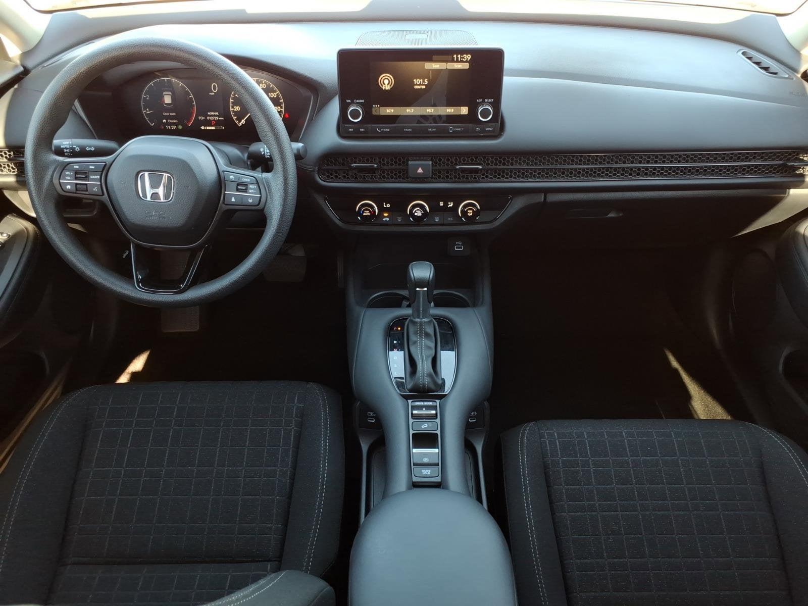 2025 Honda HR-V LX