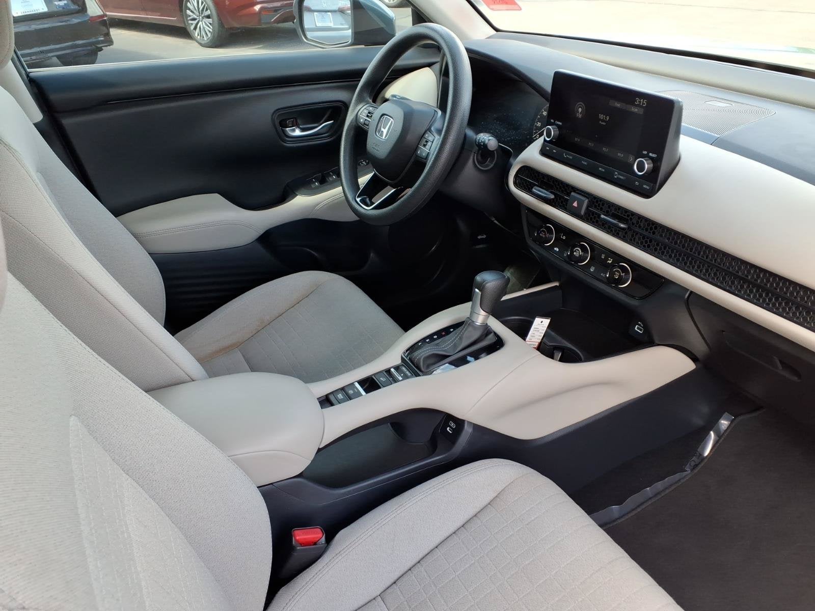 2025 Honda HR-V LX