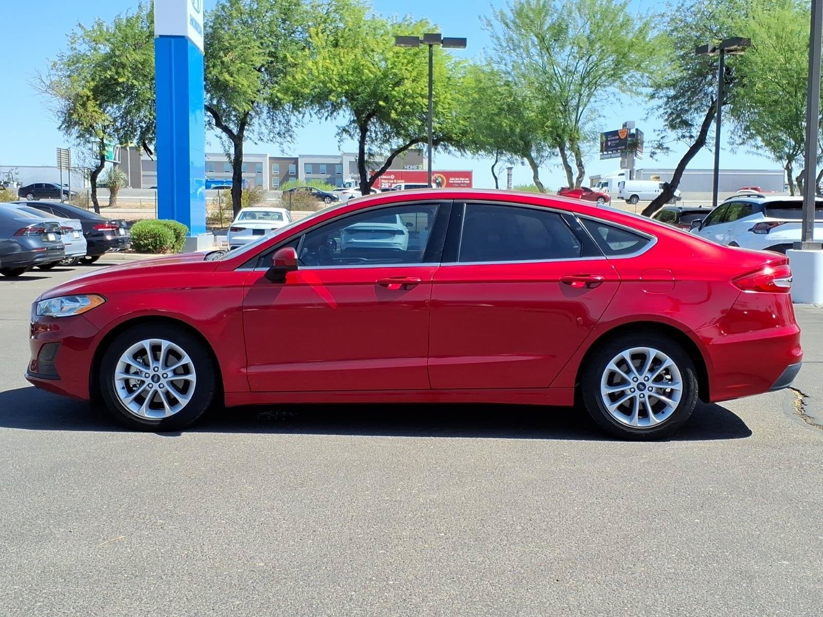 2020 Ford Fusion SE
