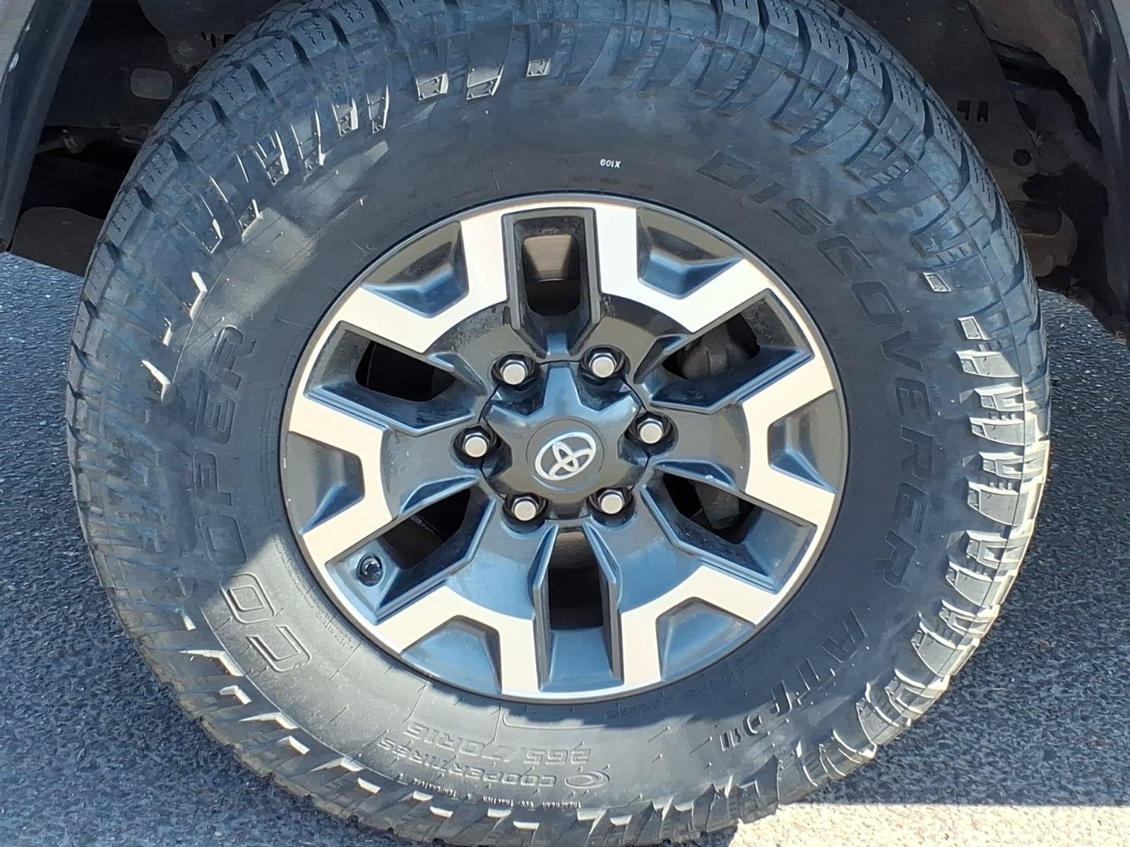 2017 Toyota Tacoma SR5