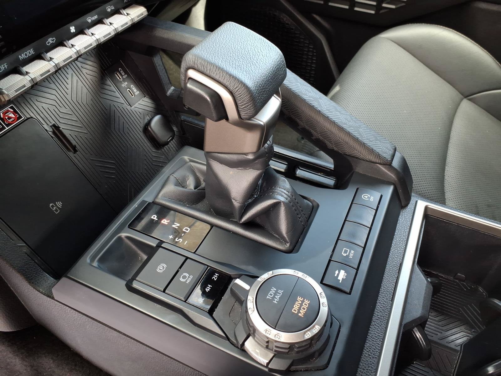2025 Toyota Tacoma 4WD SR5