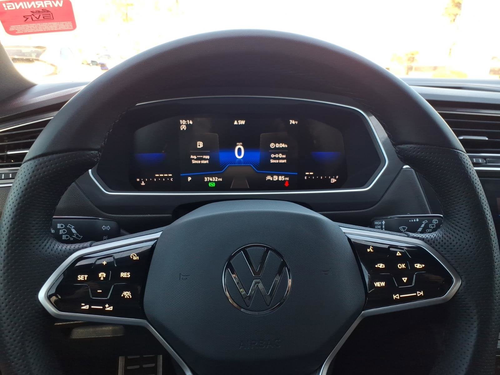 2023 Volkswagen Tiguan SE R-Line Black