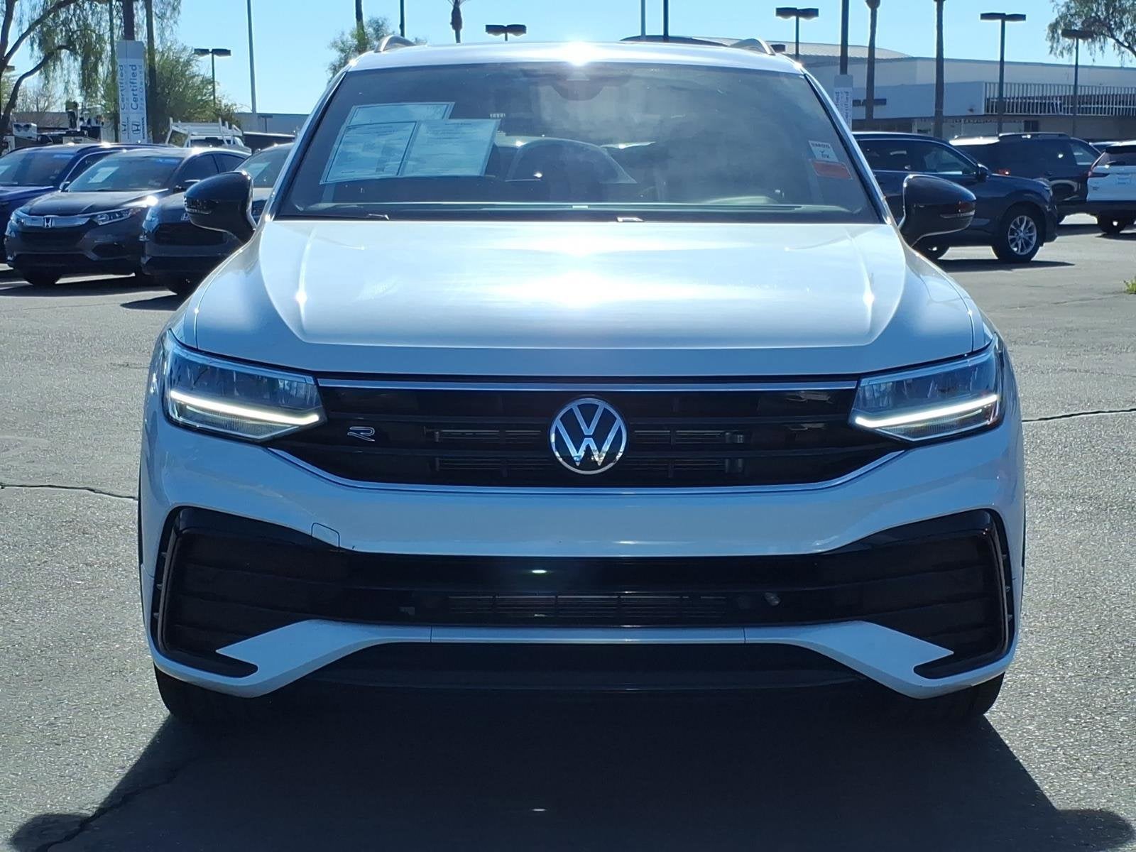 2023 Volkswagen Tiguan SE R-Line Black