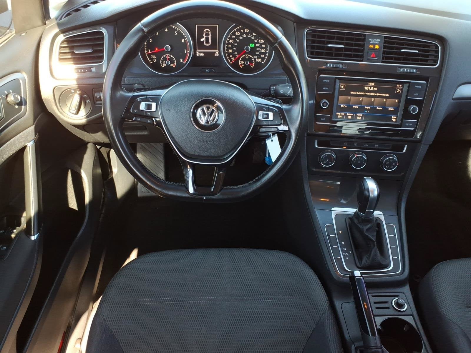 2018 Volkswagen Golf Base