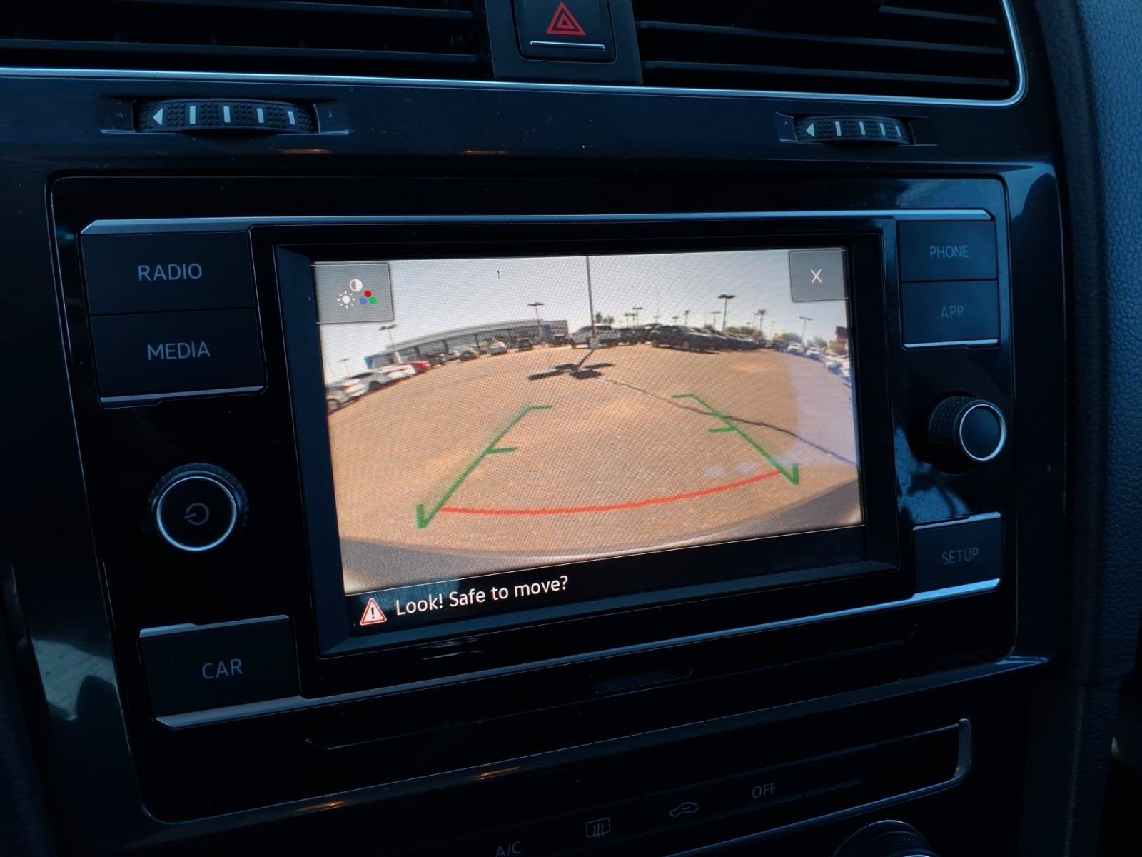 2018 Volkswagen Golf Base