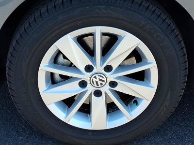 2018 Volkswagen Golf Base
