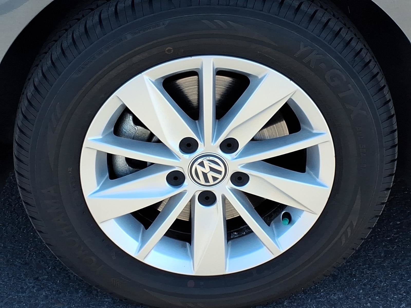 2018 Volkswagen Golf Base