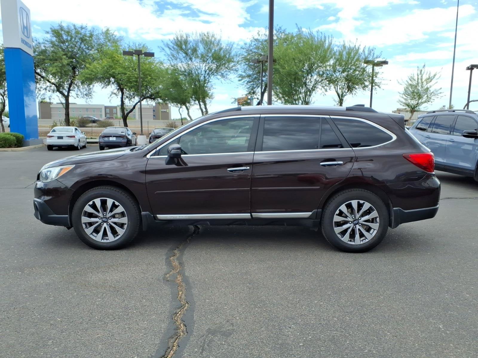 2017 Subaru Outback Touring