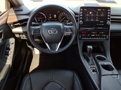 2021 Toyota Avalon Hybrid XLE