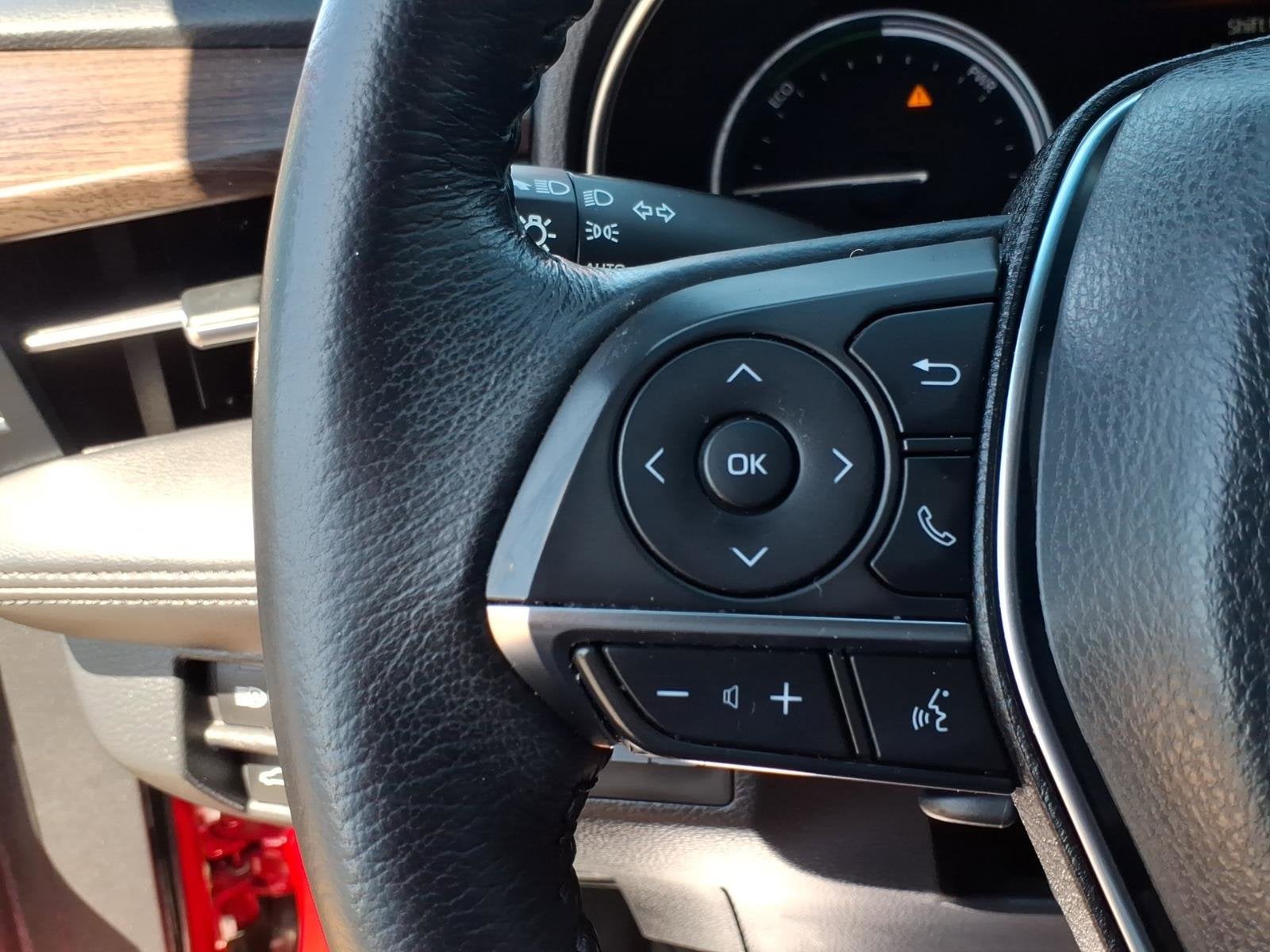 2021 Toyota Avalon Hybrid XLE