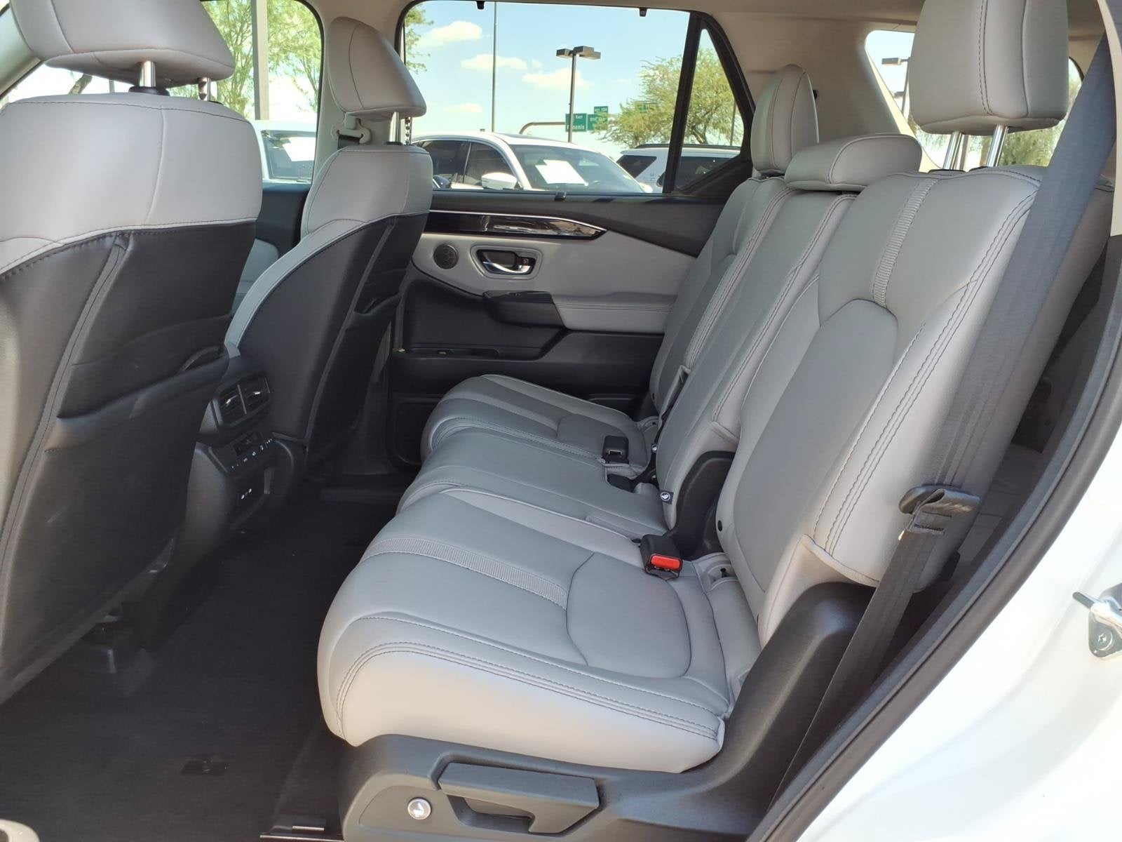 2025 Honda Pilot Base