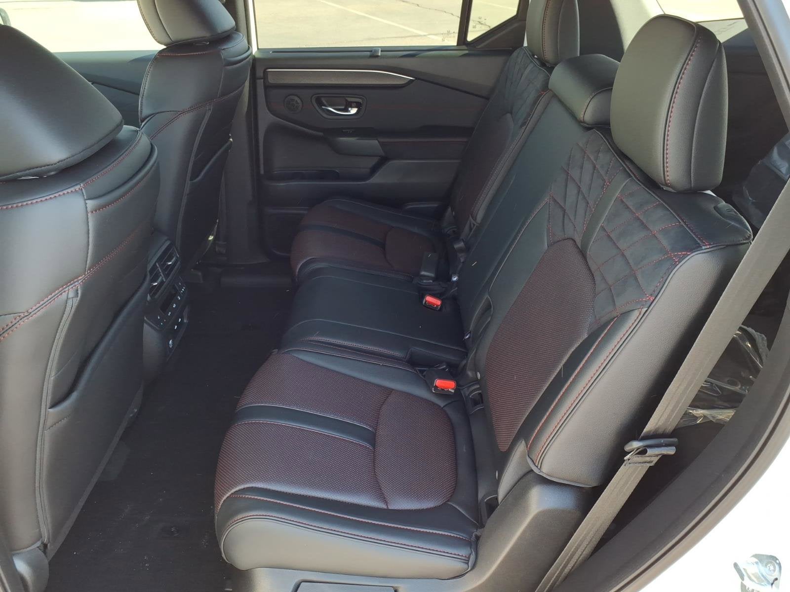 2026 Honda Pilot Black Edition