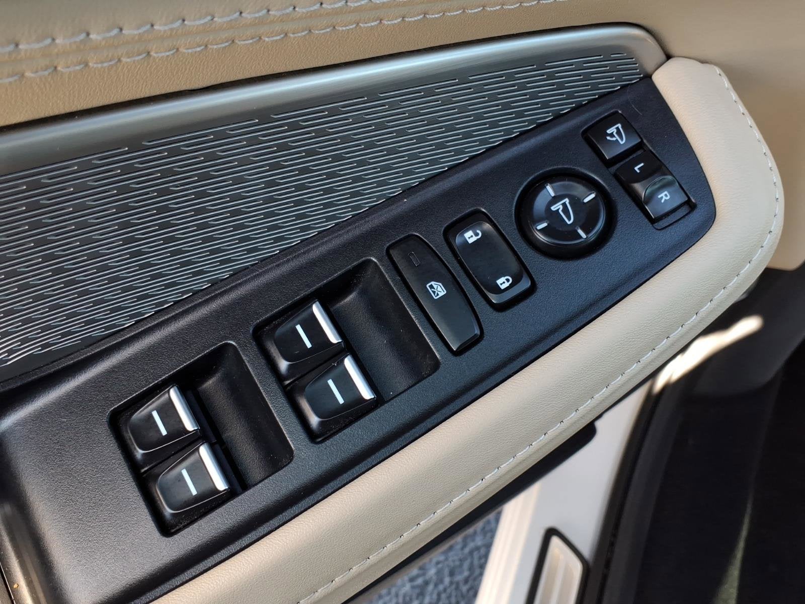 2023 Acura MDX w/Advance Package