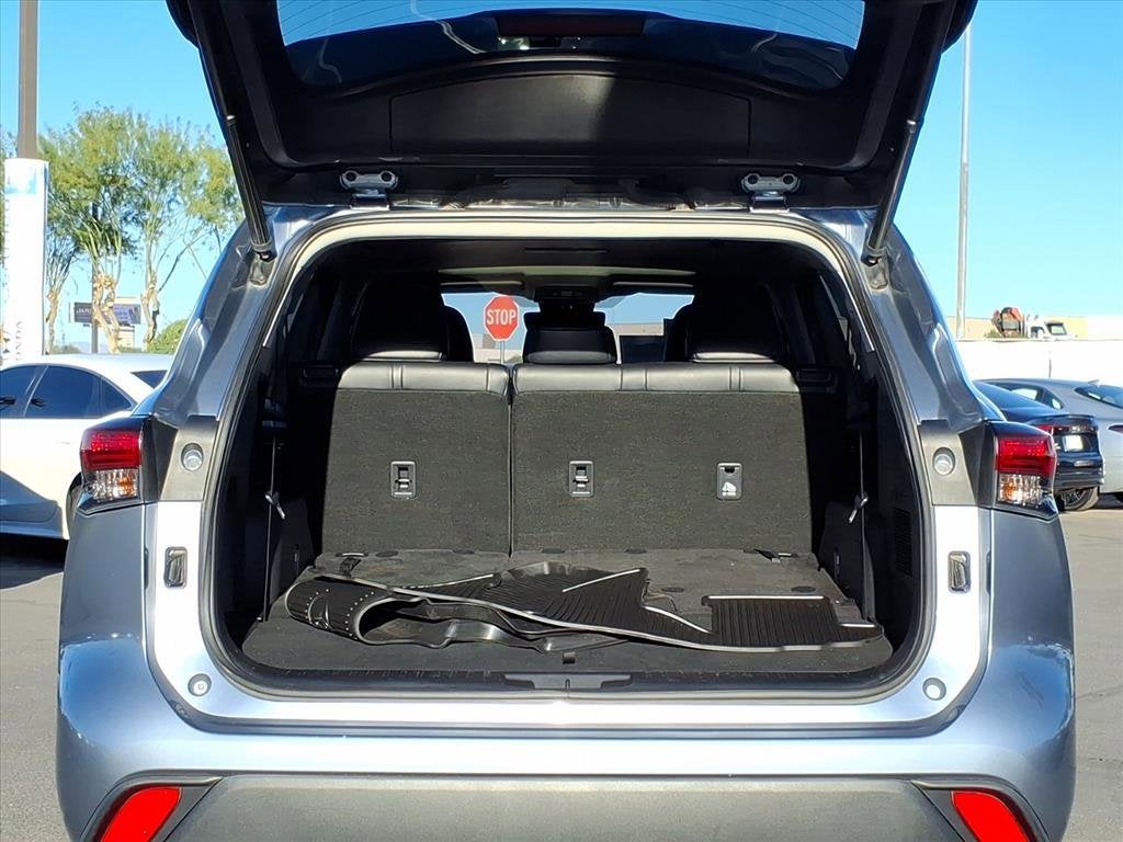 2023 Toyota Highlander Base