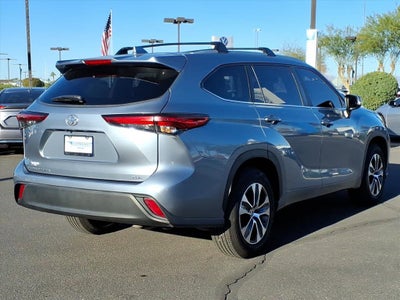 2023 Toyota Highlander Base