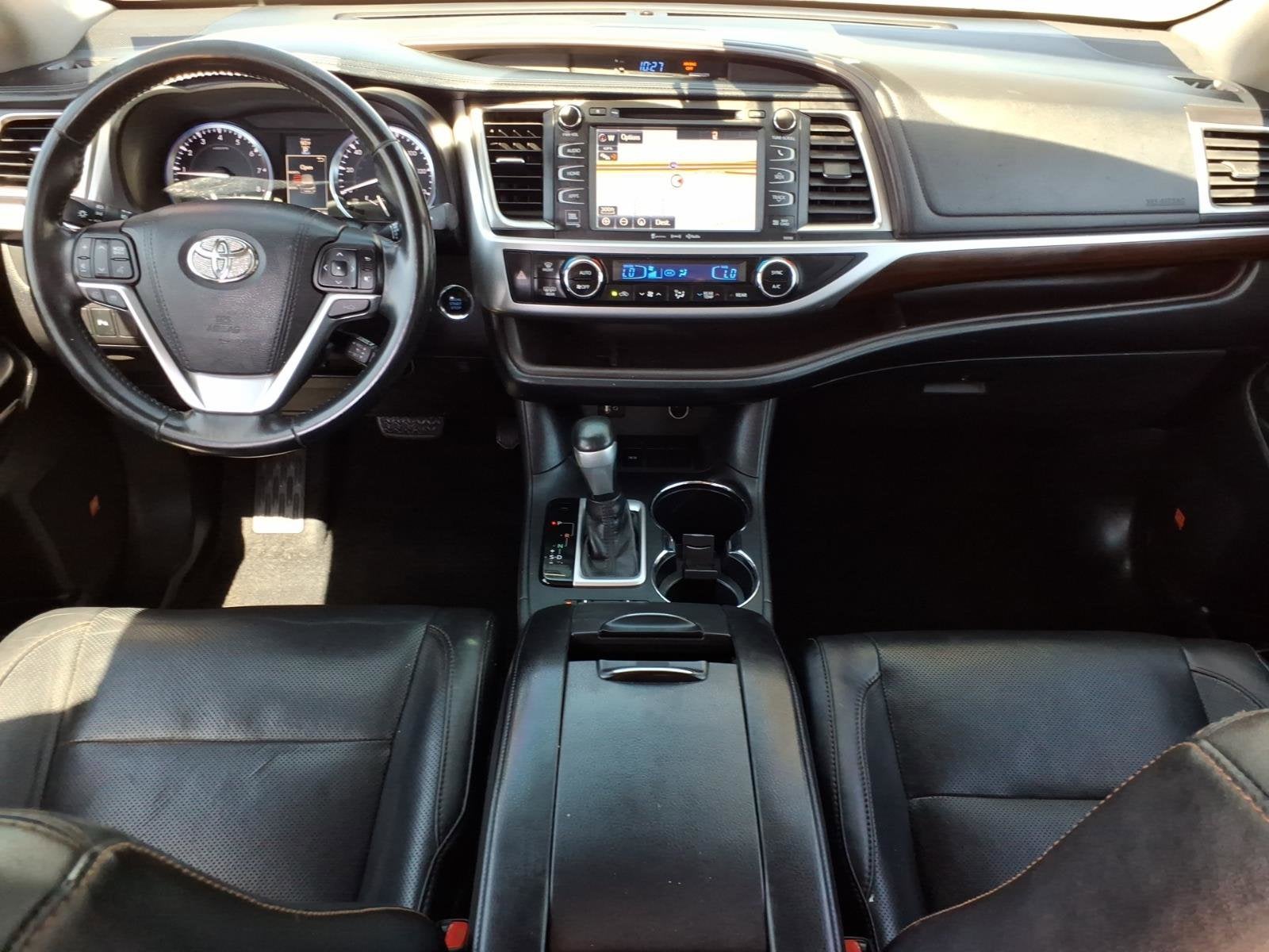 2016 Toyota Highlander Base