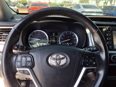2016 Toyota Highlander Base