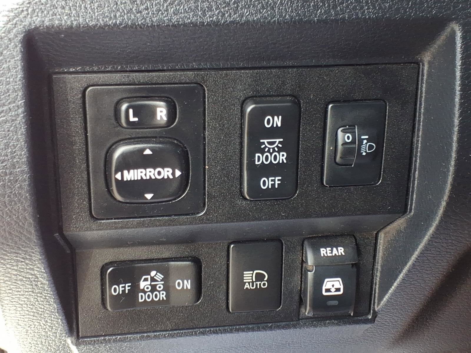 2018 Toyota Tundra 2WD SR5