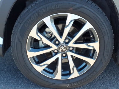 2024 Toyota Corolla Cross XLE