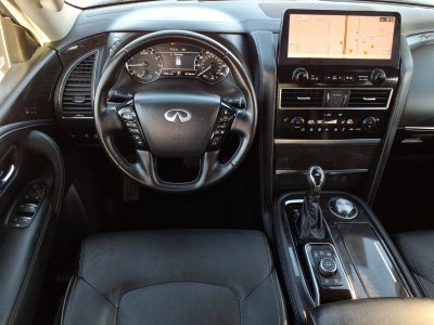 2024 INFINITI QX80 LUXE