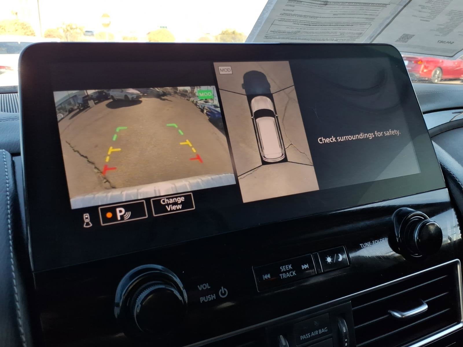 2024 INFINITI QX80 LUXE