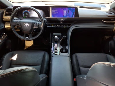 2025 Toyota Crown Signia Base