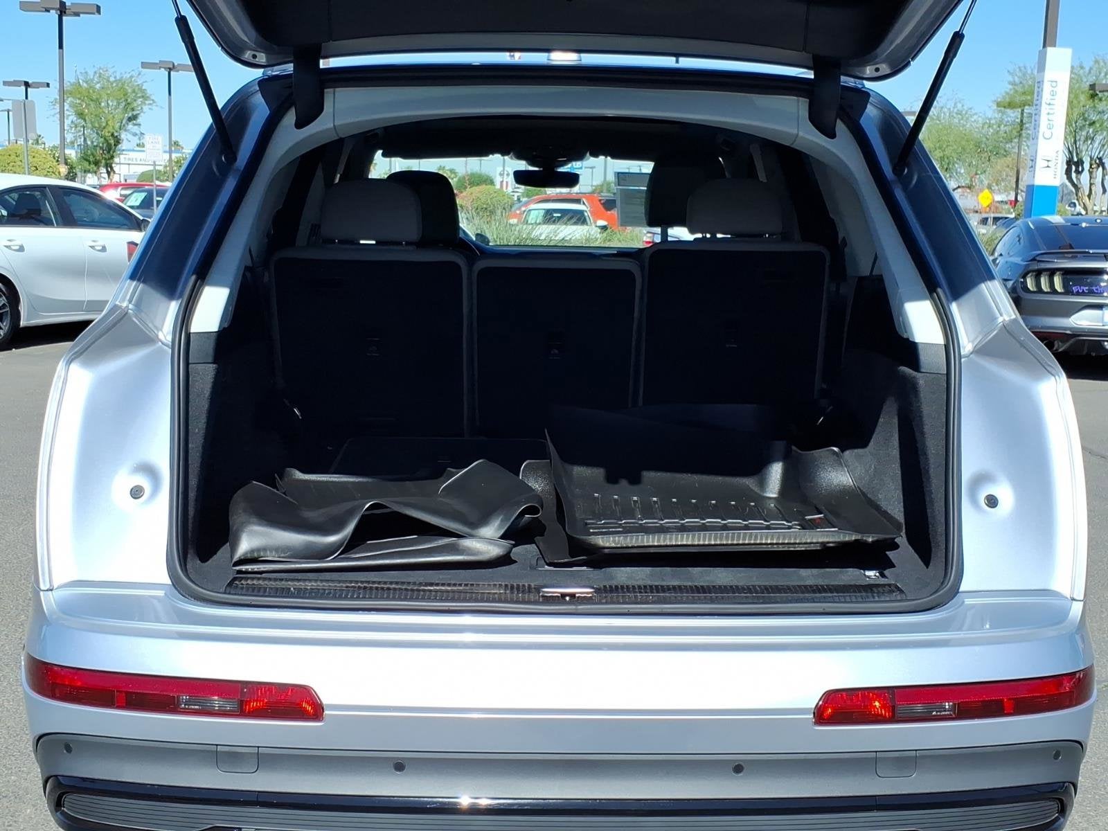 2021 Audi Q7 Premium Plus